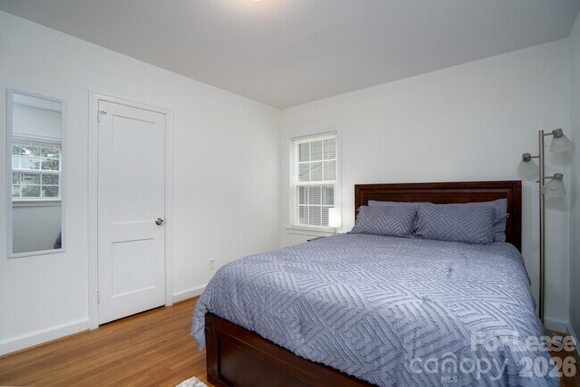 Building Photo - 3227 Mayfield Ave