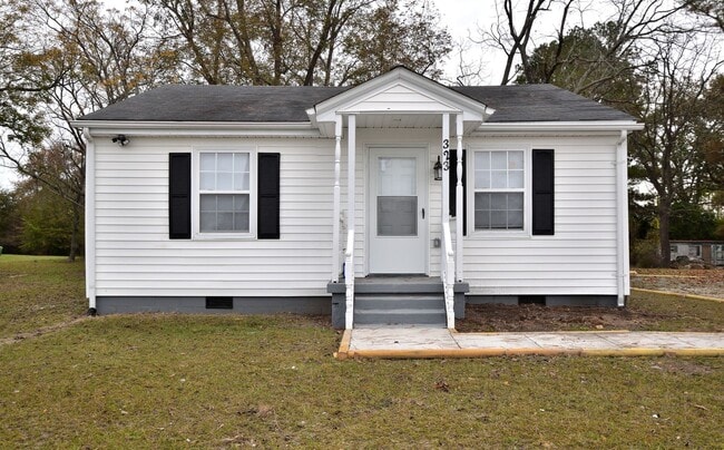 Primary Photo - 323 S Sally Jenkins St