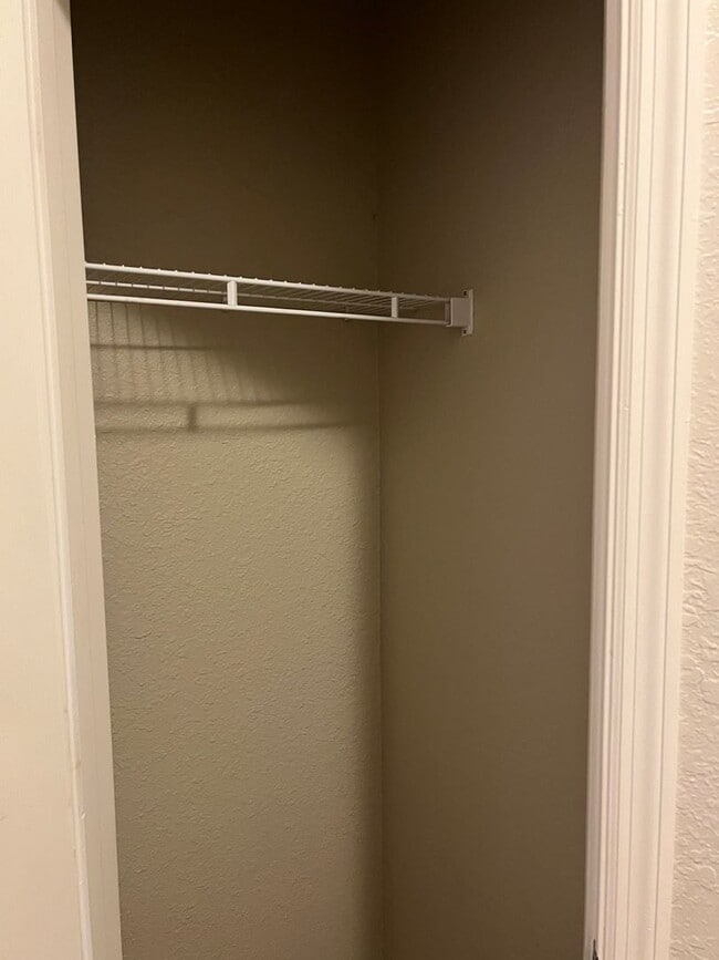 Building Photo - Spacious 3BR/2BA Gated Condo with Resort-Style Amenities!