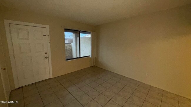 Building Photo - 1301 W 3rd St