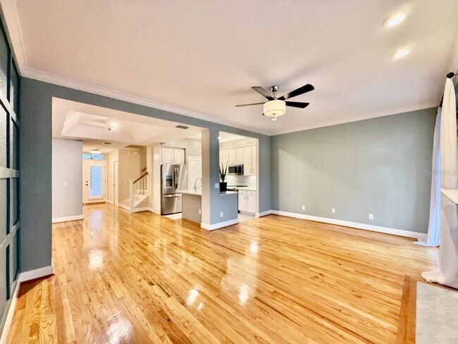 Building Photo - 2920 W El Prado Blvd