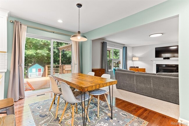 Building Photo - 32724 Laurelwood Ct