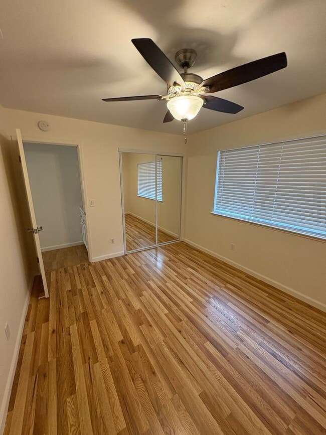 Building Photo - Updated 2bed/2full bath home in Pocket