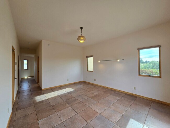 Building Photo - 74 Monte Alto Rd