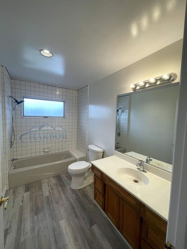 Building Photo - 3706 S Emily St