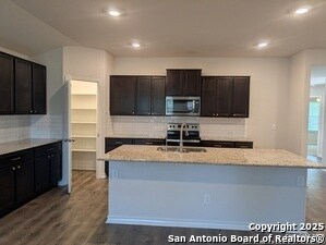 Building Photo - 2931 Lindenwood Run