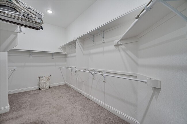 Building Photo - 1651 Sonnet Dr