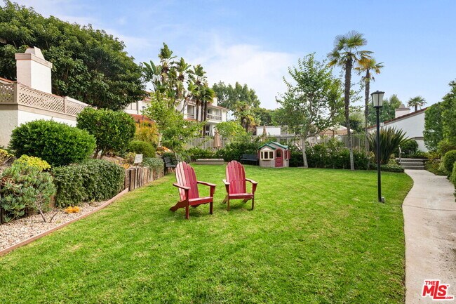 Building Photo - 17114 Palisades Cir