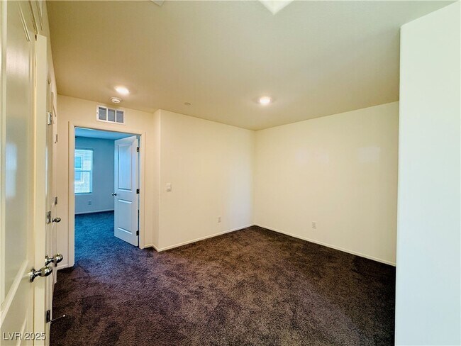 Building Photo - 2562 Blue Passion Ave