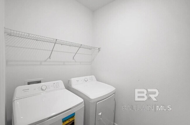 Building Photo - 16102 Laurelbrooke Lp