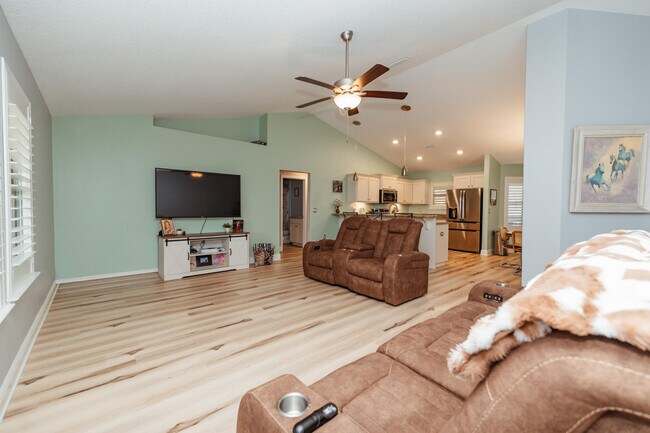 Building Photo - 2200 Jernigan Dr