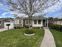 Building Photo - 2 Bedroom 2 Bath Single Family Home in Orange