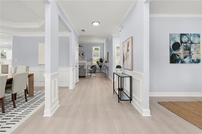 Building Photo - 265 Parc Dr