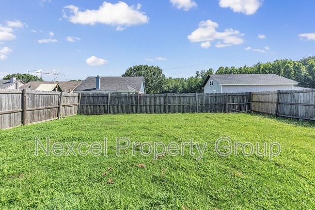 Building Photo - 2932 Churchwell Dr
