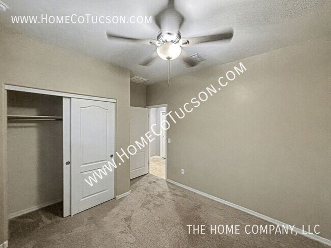 Building Photo - 11675 W Vanderbilt Farms Way