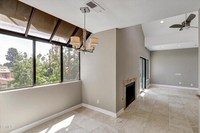 Building Photo - 1310 E Orange Grove Blvd