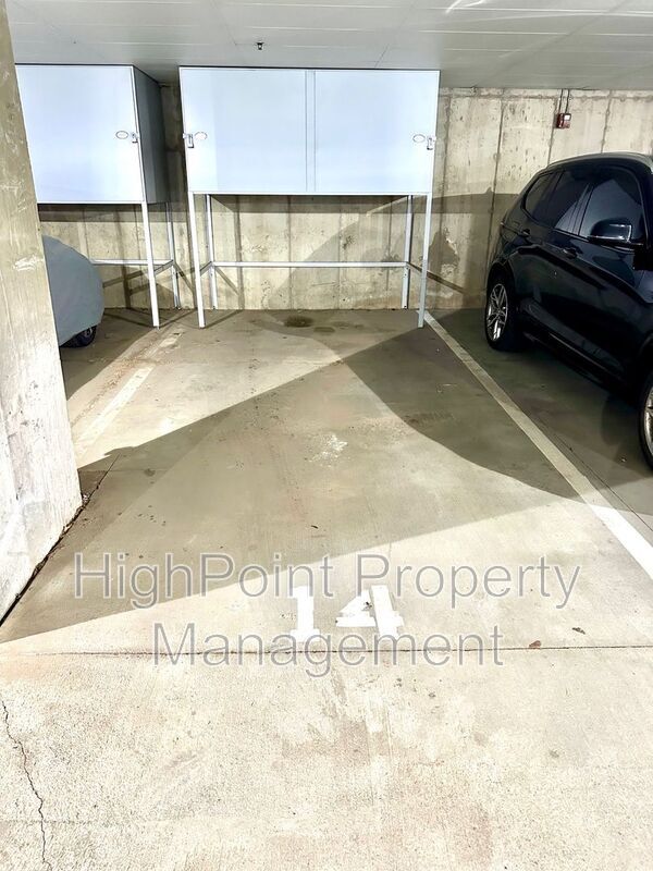 Building Photo - 13456 Via Varra