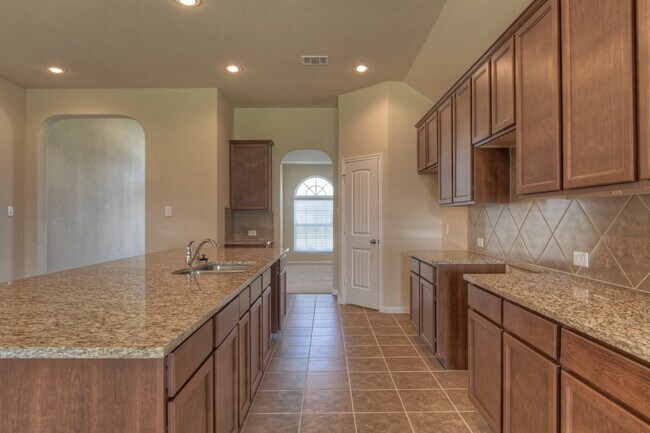Building Photo - 21644 Lexor Dr