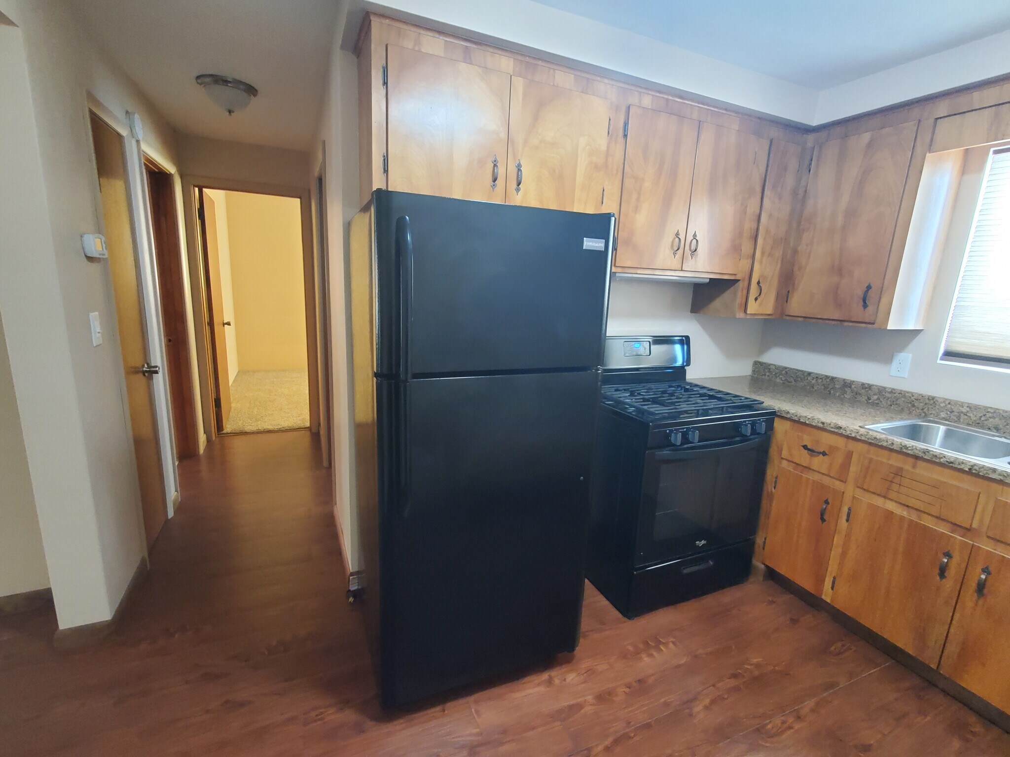 Kitchen - 119 Taylor Ave