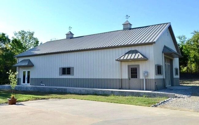 Primary Photo - 4212 Meridian Rd