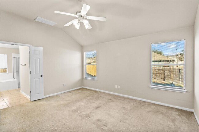 Building Photo - 9401 Pioneer Forest Dr