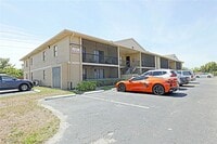 Building Photo - 5331 Summerlin Rd