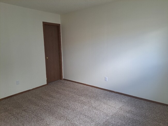 Building Photo - 6925 Peyote Way