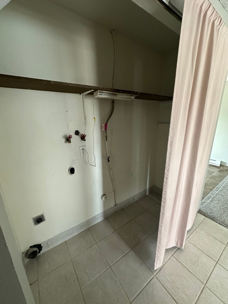 Building Photo - 226 W 21st Ave