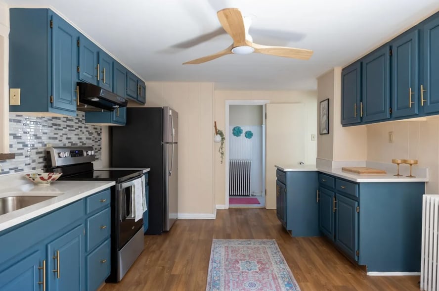 Kitchen - 47 Pitkin St