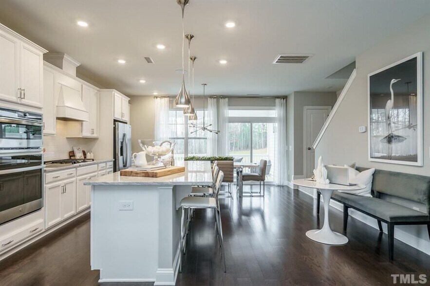 Building Photo - 2806 Austin Fls Sta