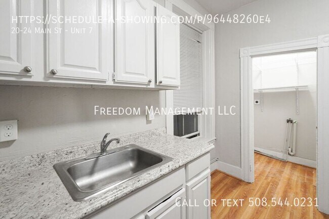 Building Photo - 20-24 Main St-Unit 7