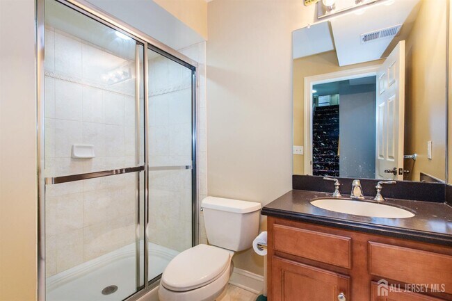 Building Photo - 76 Raritan Reach Rd