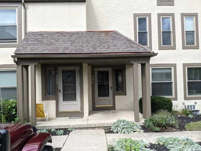 Building Photo - 440 Edinburgh Rd