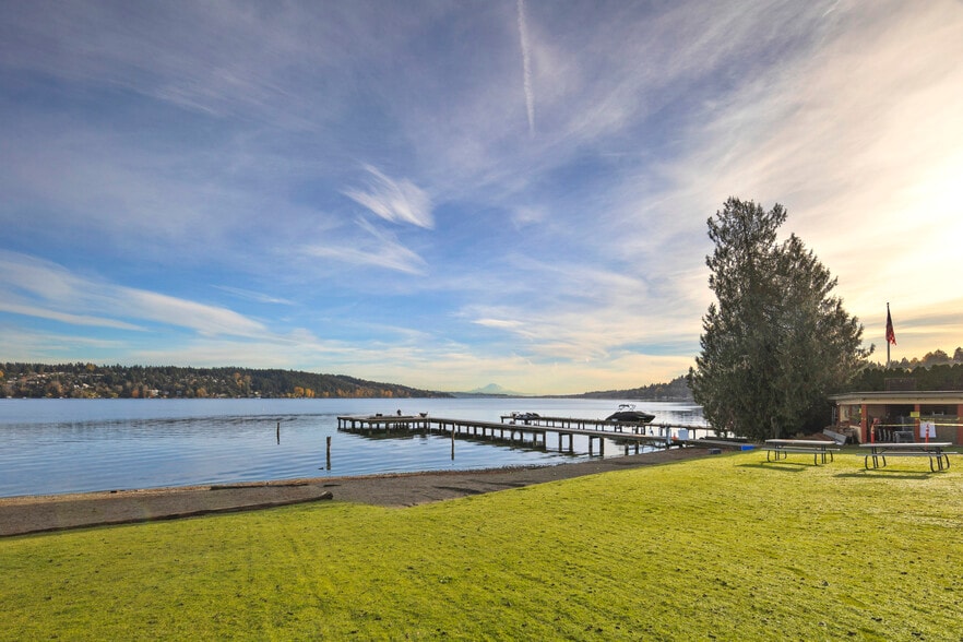 Sheridan Beach Club - 16758 45th Ave NE