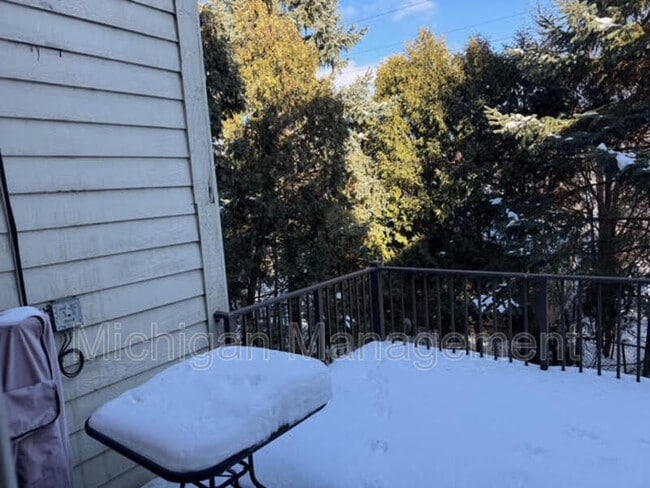 Building Photo - 4790 Maddie Ln