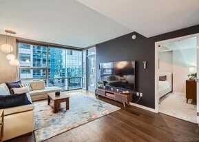 Building Photo - 321 10th Ave