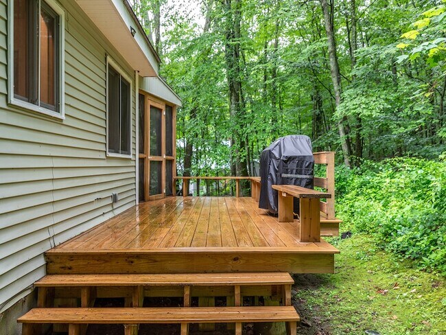 Building Photo - 7 Owls Nest Ln