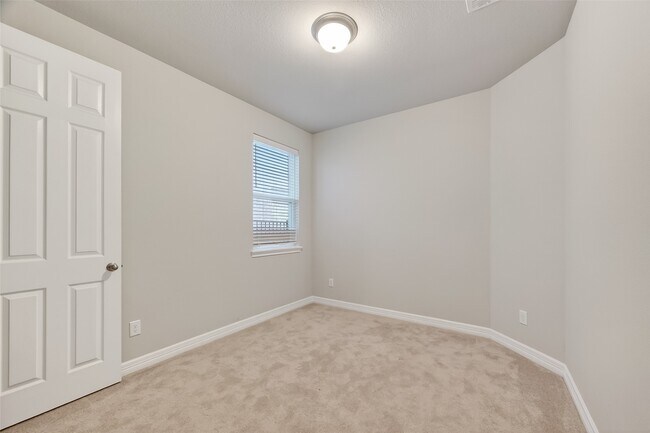 Building Photo - 2131 Islawild Wy