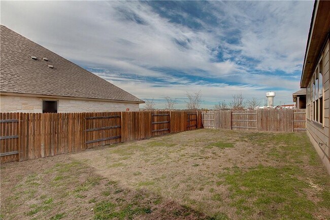 Building Photo - 3028 Angelina Ct