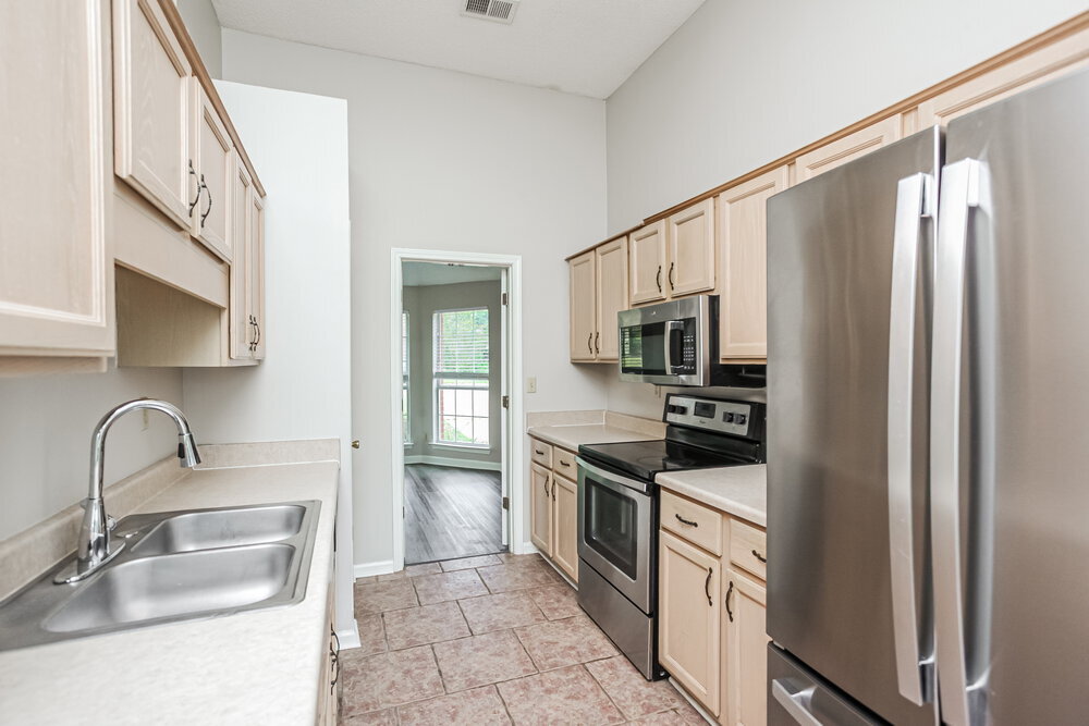 Building Photo - 7234 Fox Creek Dr