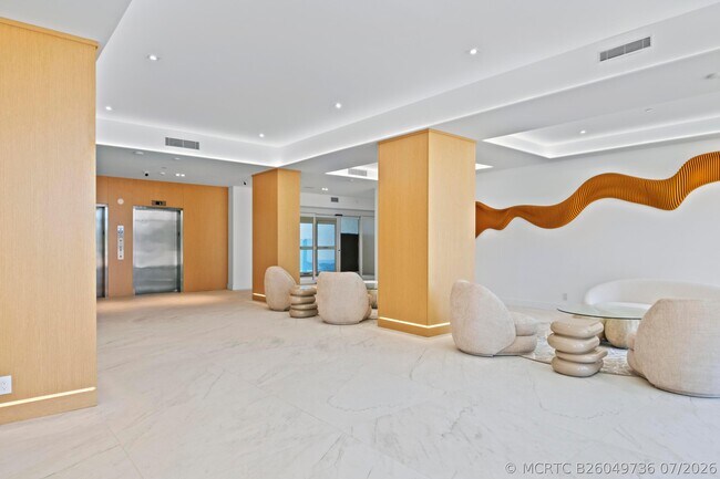 Building Photo - 4201 N Ocean Blvd