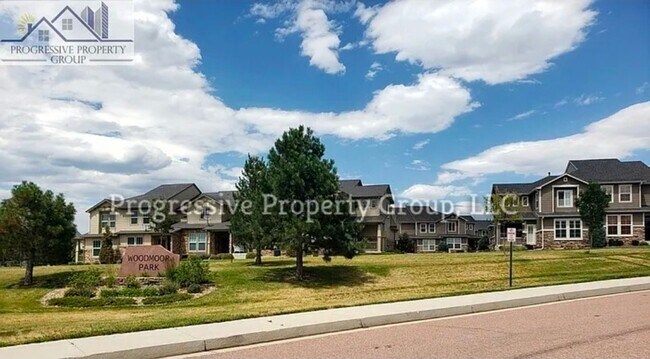 Building Photo - 1140 Magic Lamp Way