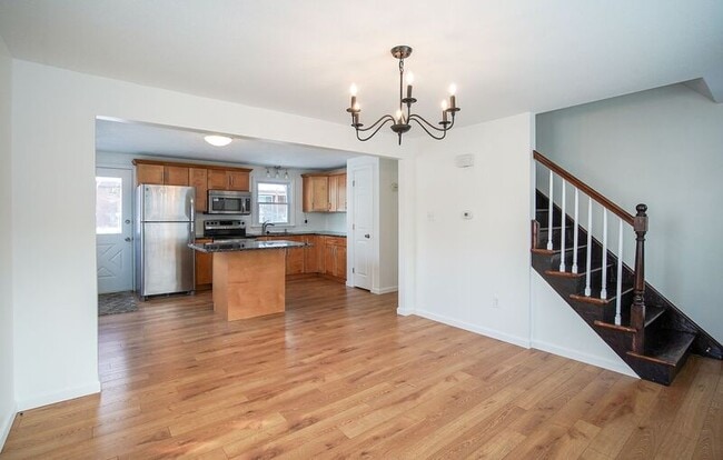 Building Photo - 29 Crown St