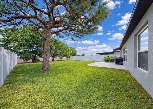 Building Photo - 13256 Great Plns Dr