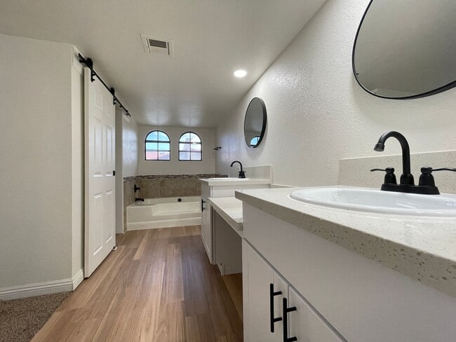 Building Photo - SPANISH VILLAS