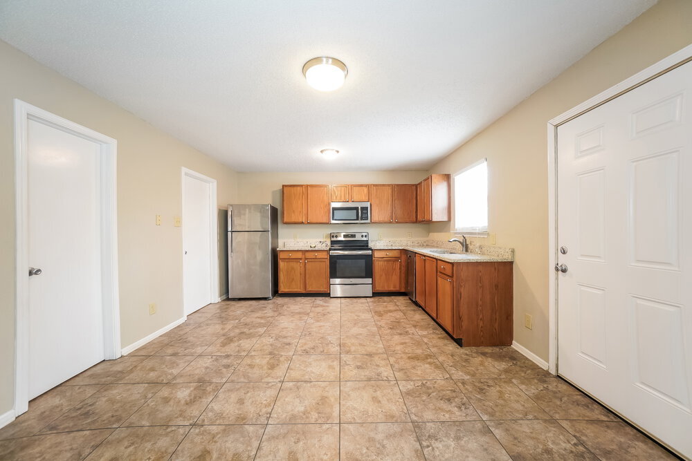 Building Photo - 9033 Southernwood Way