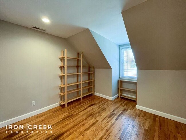 Building Photo - 21 Brevard Rd