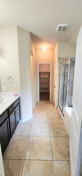 Building Photo - 1209 Nocona Dr