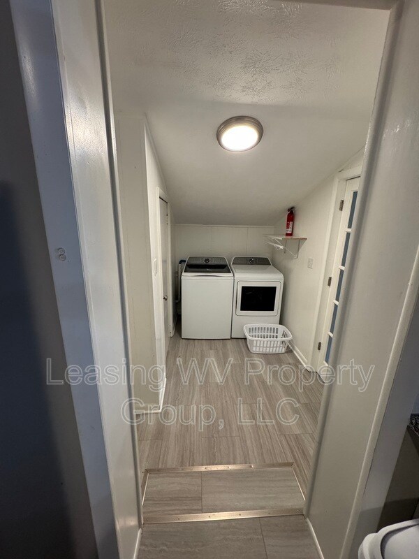 Building Photo - 523 Dudding Ave