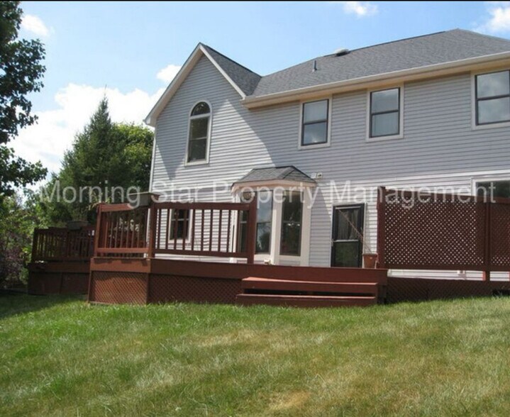 Building Photo - 8590 Laurel Ct